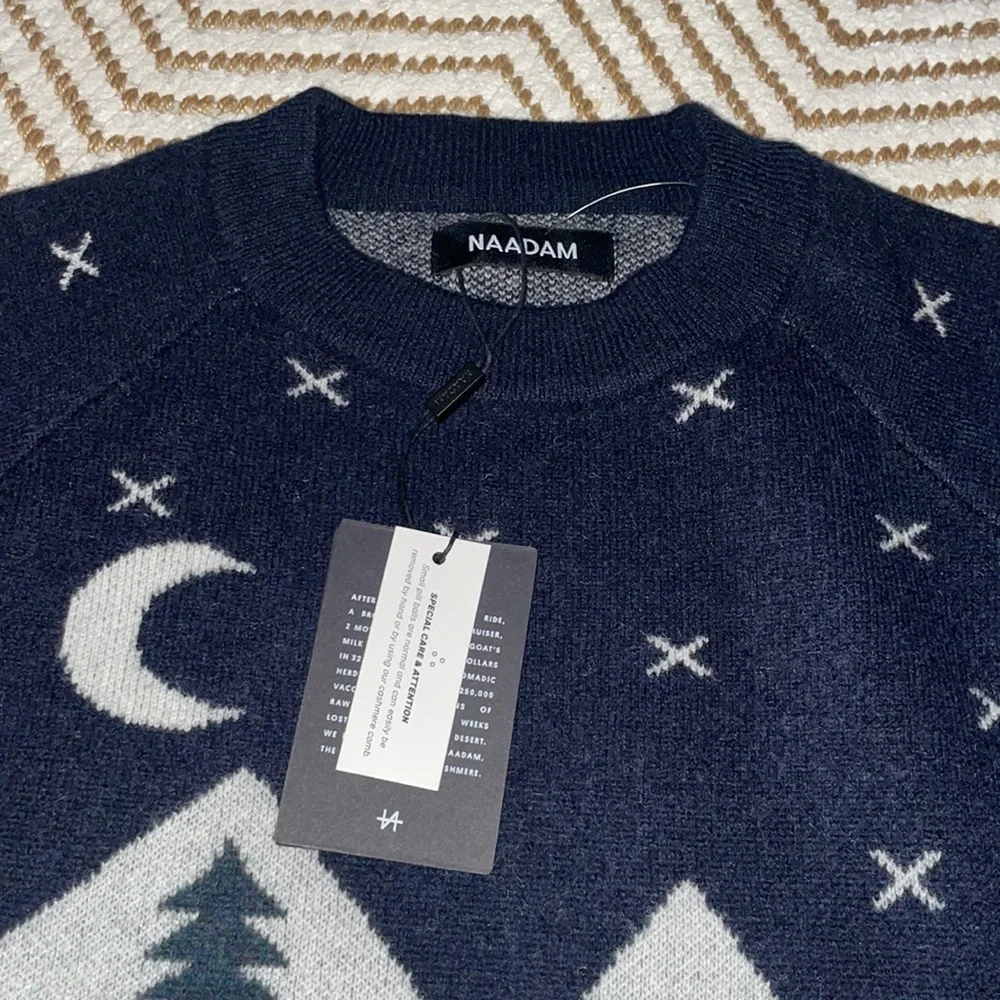 NAADAM Cashmere Sweater with Snowy Forest - Picture 4 of 5